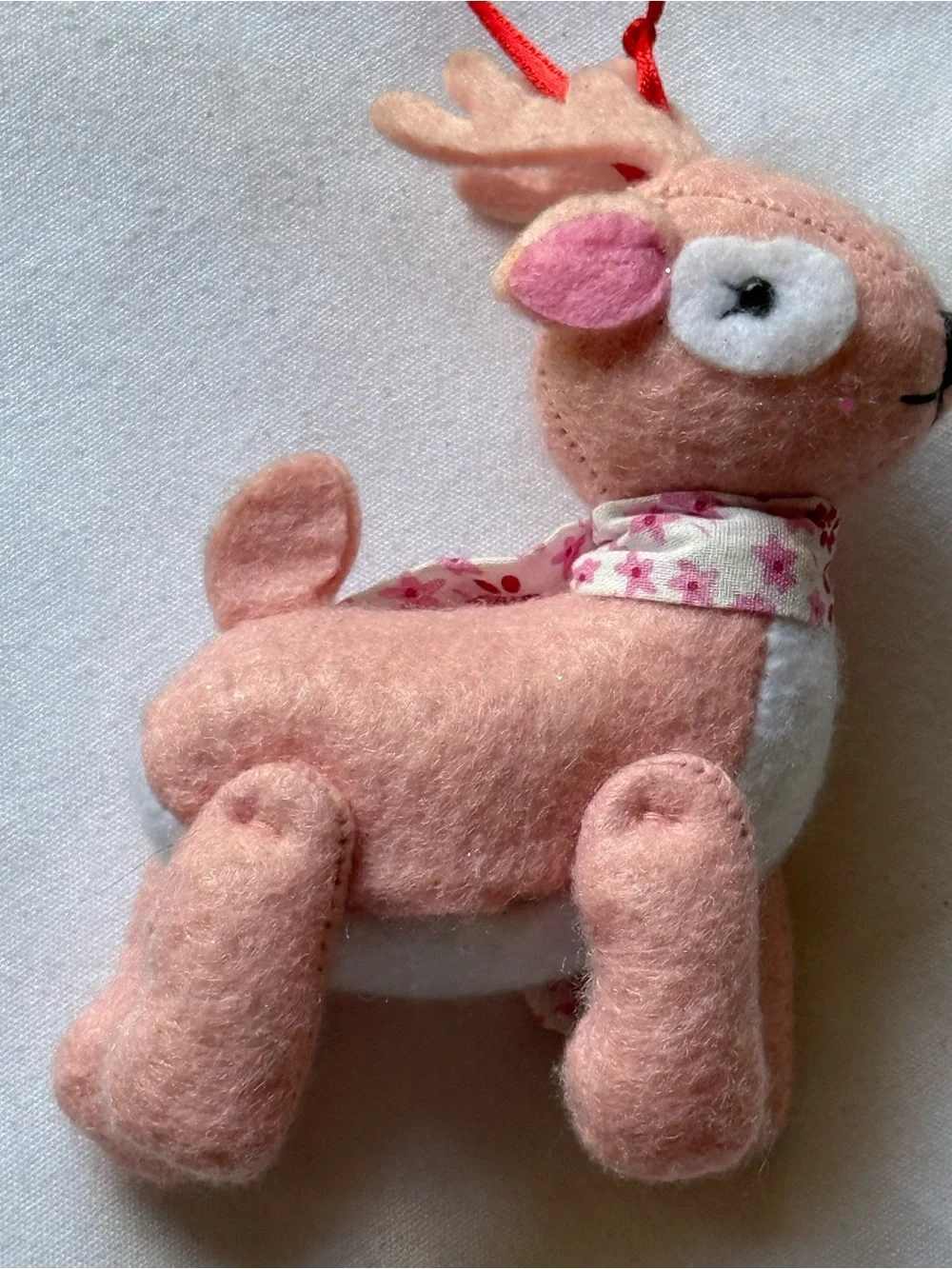 Sweet Pink Felt Reindeer Ornament with Cute Scarf #Christmas #Vintage